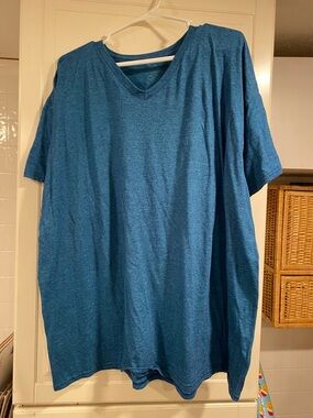Fruit of the loom Men's V-Neck T-Shirt in Teal Blue size 2XL 3:29